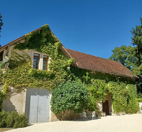 9d0523 d2a56c56e2d6436b903ed063952cde8c mv2